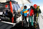 Каждый человек на лыжной трассе обязан соблюдать правила использования лыжных трасс, которые человек имеет в силе